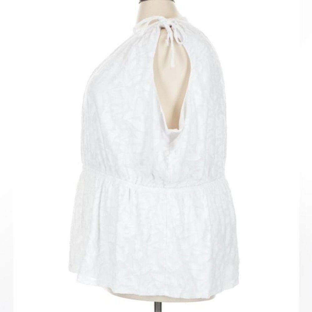 NWT Lane Bryant White Textured Ruched Shoulder Peplum Blouse Size 26/28 - Picture 4 of 6